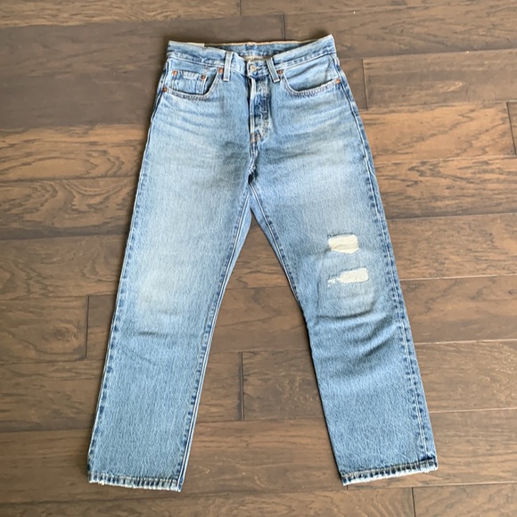 Levi’s 501  Straight, Distressed - Picture 1 of 9